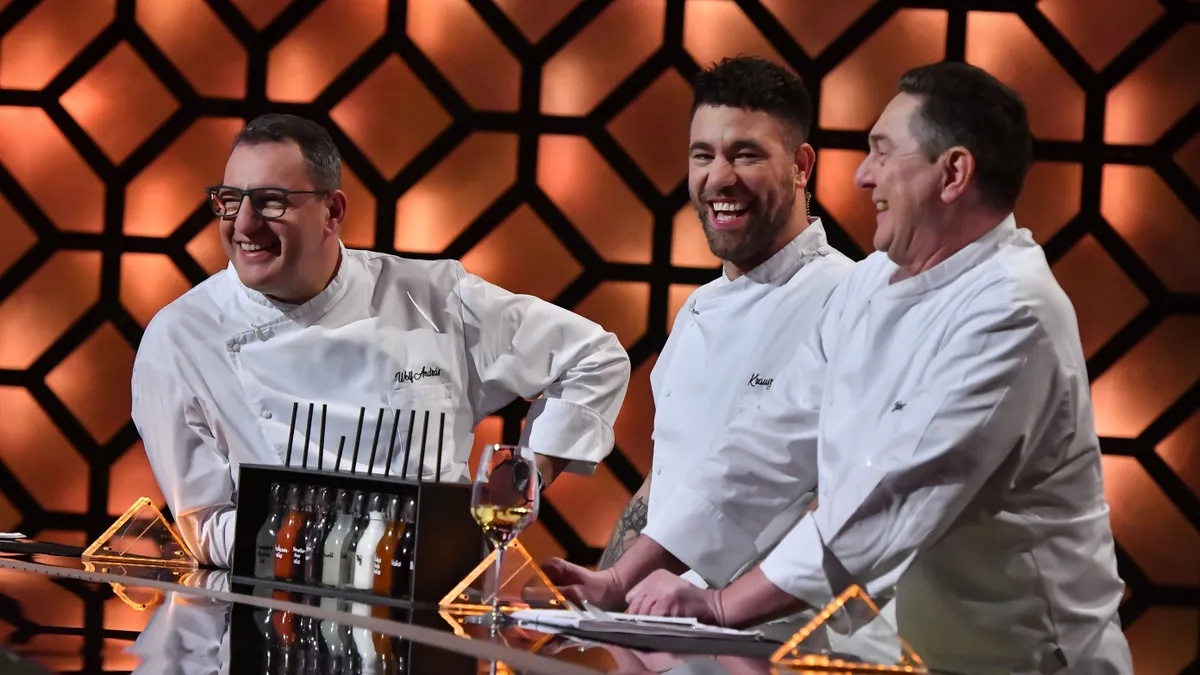 A Séfek Séfe zsűrije korábban Krausz Gábor, Vomberg Frigyes és Wolf András voltak.