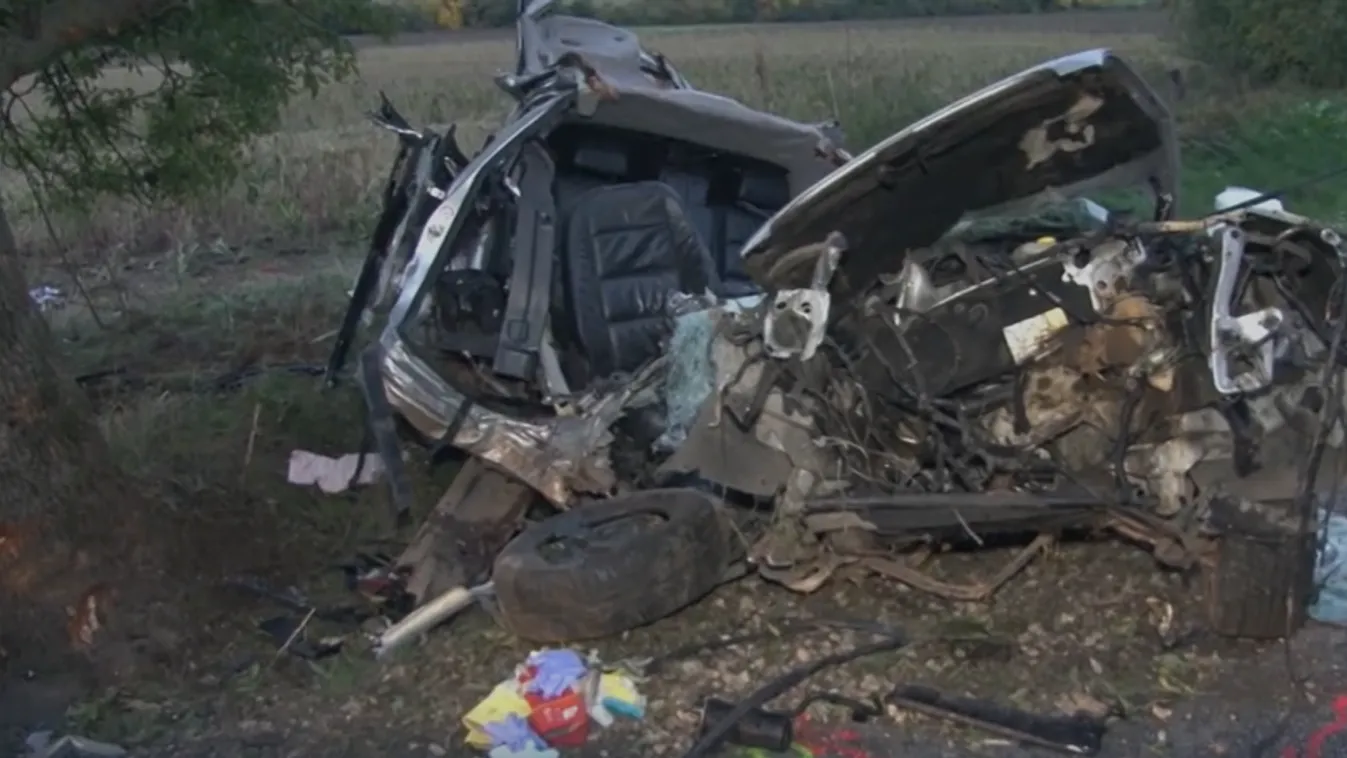 Újabb horrorbaleset Magyarországon: Anya és fia meghaltak, a 15 éves lány karja pedig leszakadt