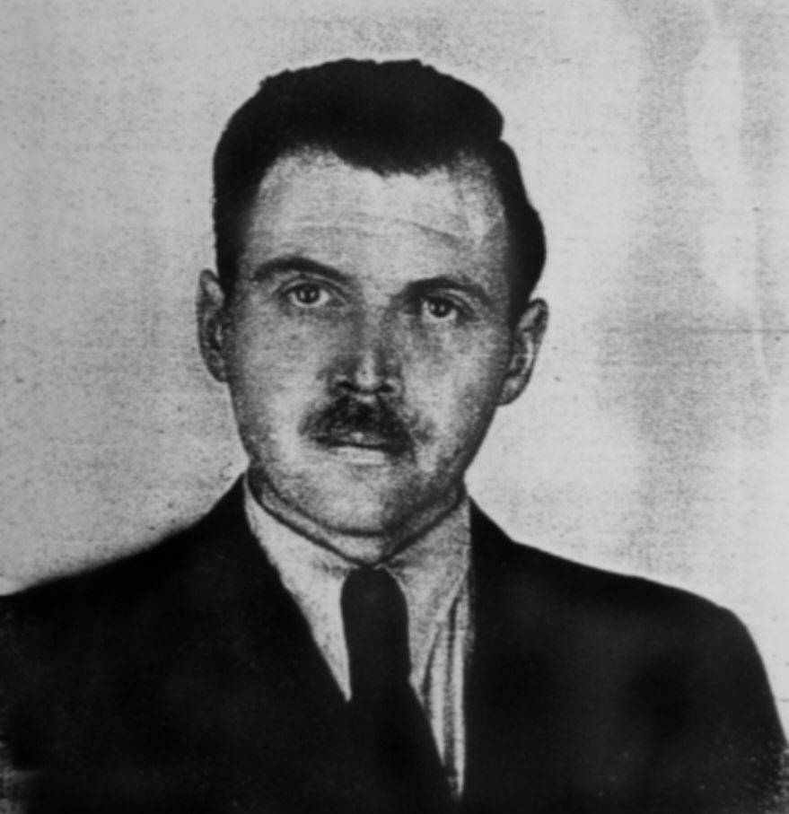 Auschwitz, WP-Josef-Mengele-1956.jpg