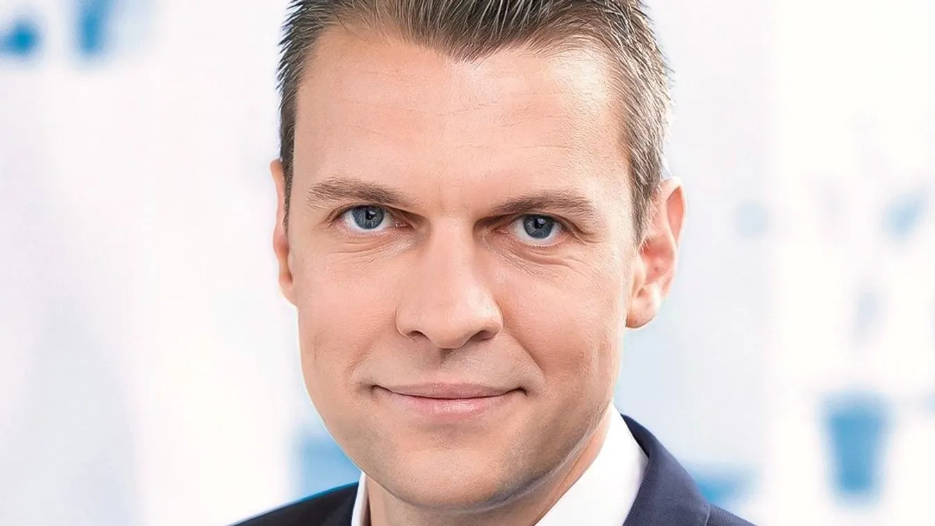Újabb nemzeti konzultáció várható – Menczer Tamás beszélt a részletekről