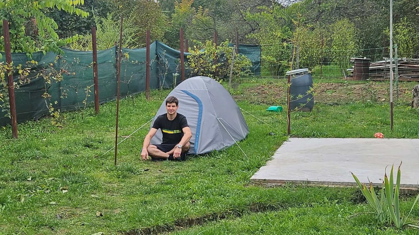 Norbi ősszel is a kertjében alszik - ez a pihentető álom három, titkos receptje
