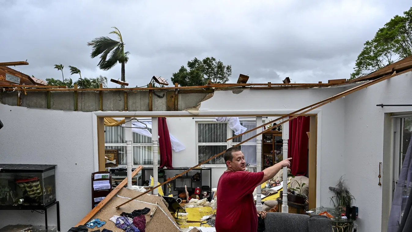 Dermesztő felvételeken a Milton hurrikán, ahogy tornádókkal pusztít Floridában