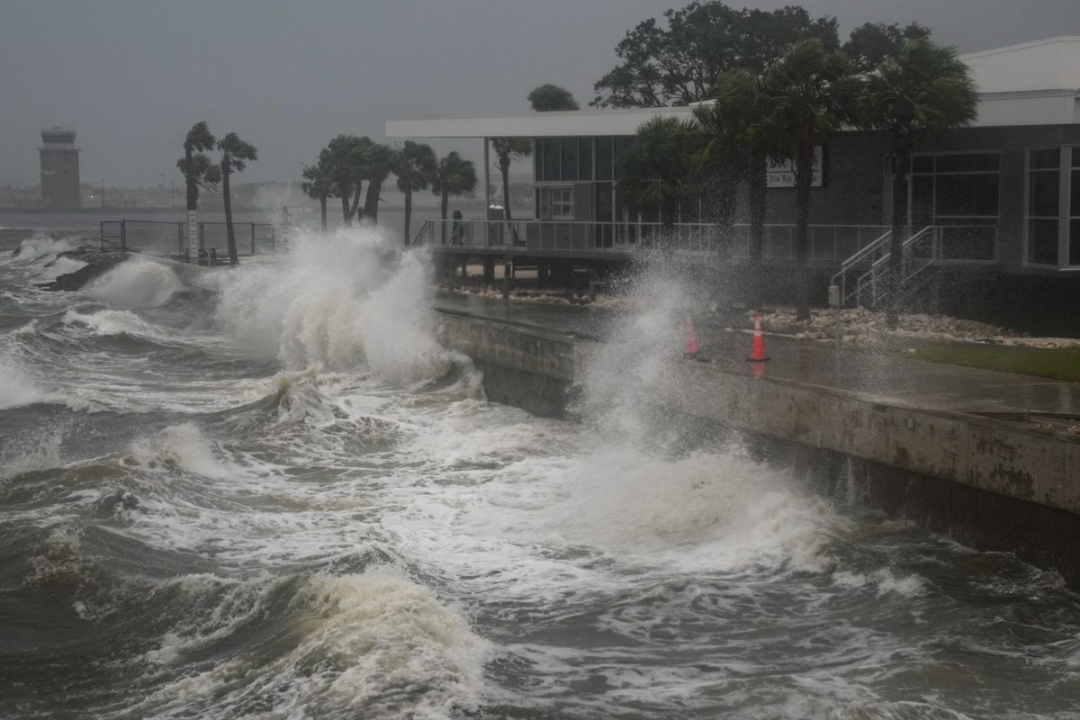 On heels of Helene, storm Milton expected to strengthen into major hurricane and slam Florida hurrikán