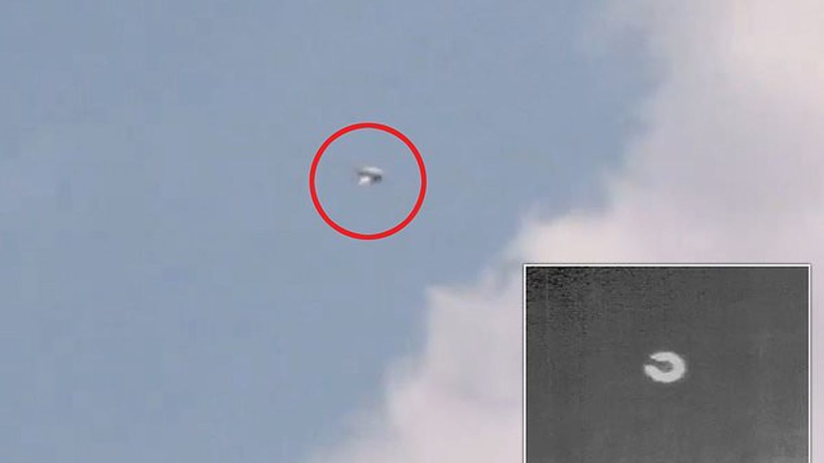 Dermesztő videó: patkó alakú UFO bukkant fel az égen