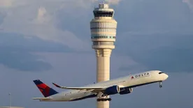 10 dolog, amit meg kell tenned mielőtt repülőre szállsz