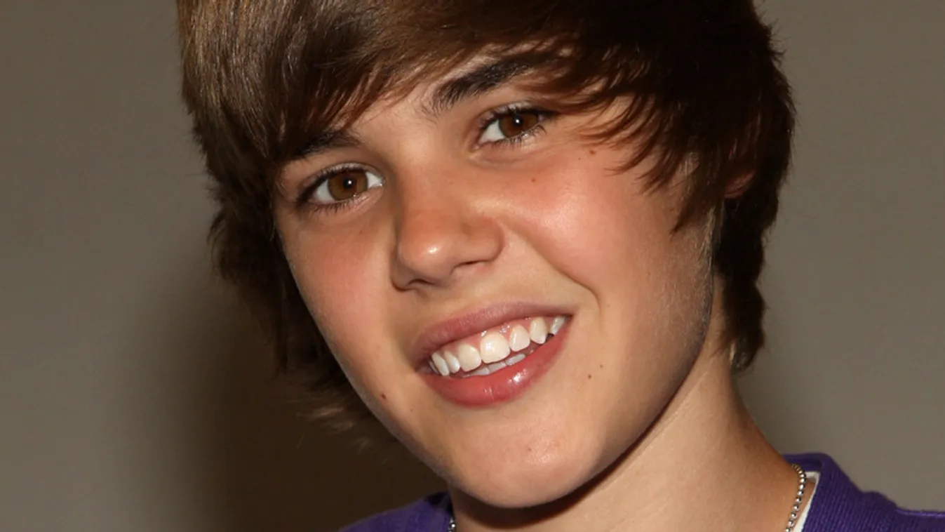Hinni sem tudunk a szemünknek: íme Justin Bieber első családi fotója a kislányával