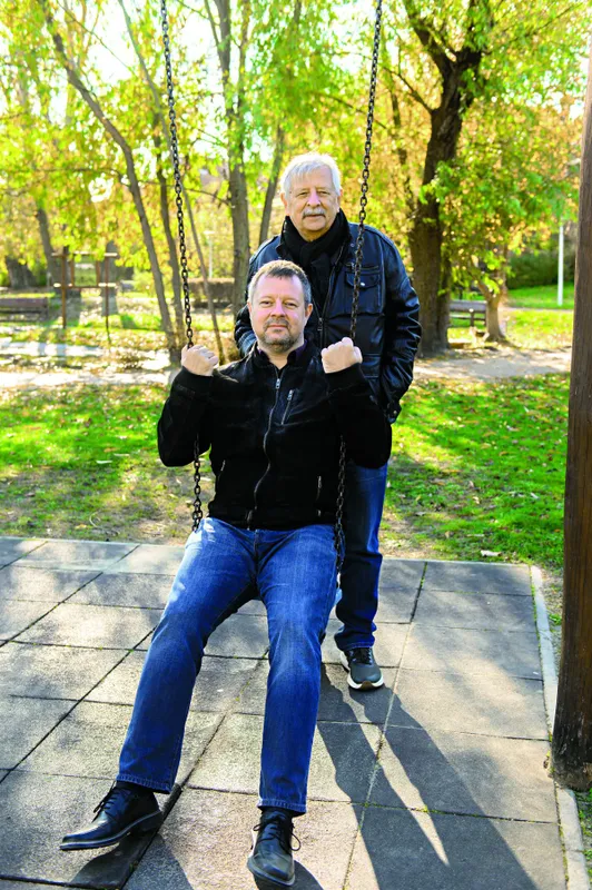 Várkonyi András és a fia, Gyula csak ritkán tudnak találkozni, de szoros a kapcsolatuk - Bors
