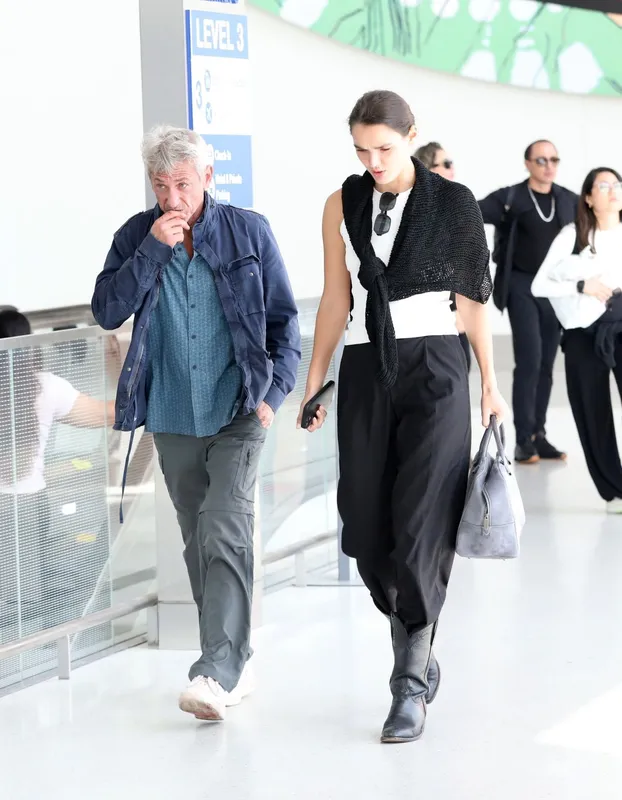 Sean Penn visszatért önpusztító függőségéhez - Bors
