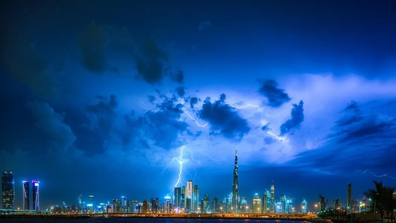 Elképesztő videó – Így csinálnak mesterségesen esőt Dubajban