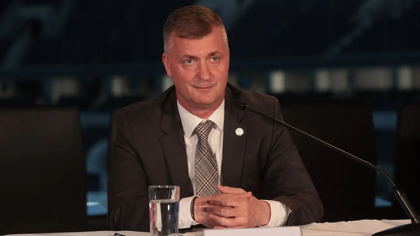 Rendkívüli bejelentést tett Kubatov Gábor