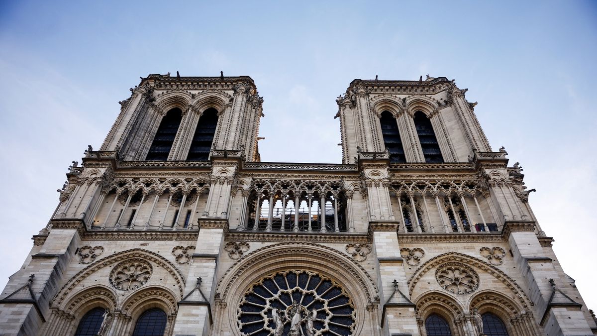 Mindenki erre várt, újranyitották a Notre-Dame-ot