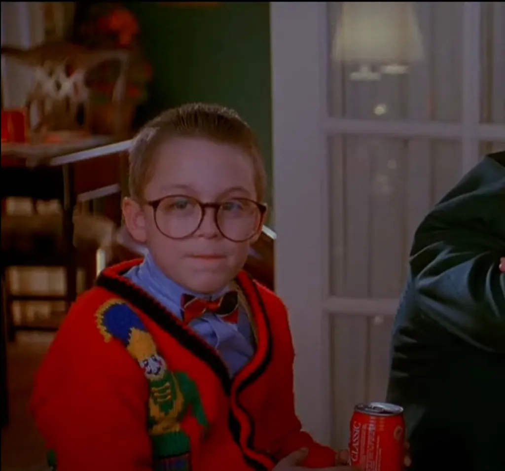 Kieran Culkin, azaz Fuller McCallister, aki Frank bácsi és Leslie legfiatalabb fia, Sondra, Rod és Brooke öccse.