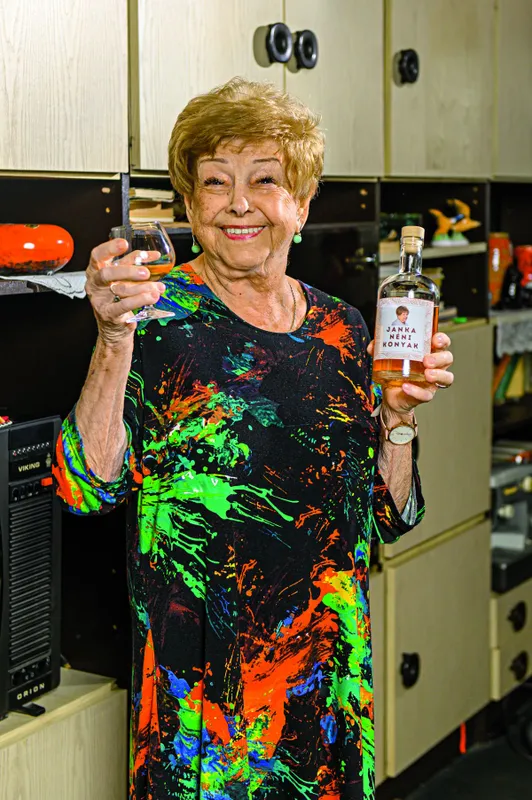 hot feltöltés, szomszédok