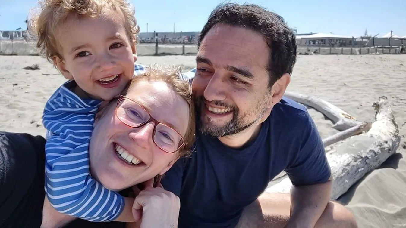 „Mama, szomorúnak tűnsz” – Hasfájása jelezte rákos lett a 2 éves Magnus