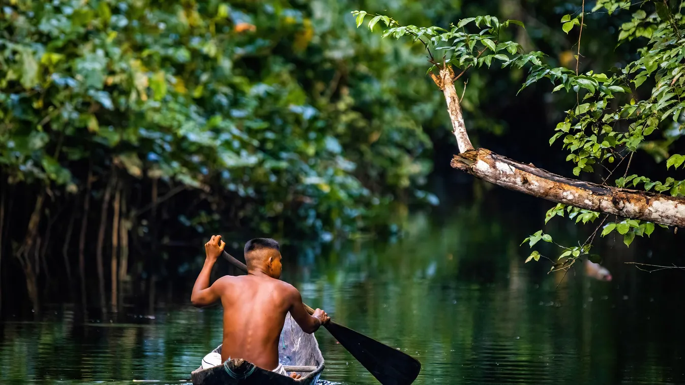 Egy hátizsákos turista 5 napot töltött egy amazonasi törzsnél, elképesztő miket tapasztalt