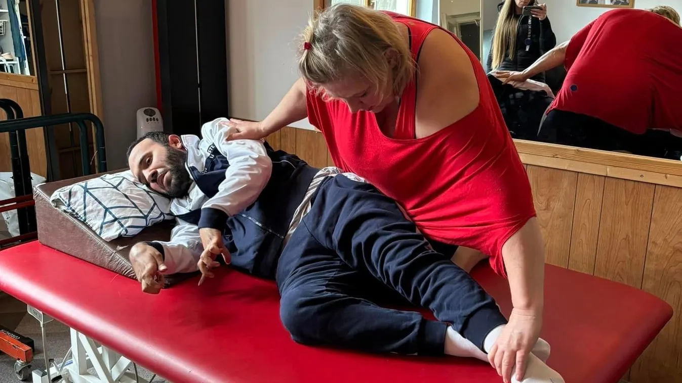 Csak a génterápia állítaná lábra a lebénult Tamást: "Hatalmas öröm volt, mikor végre megmozdult a lábam"
