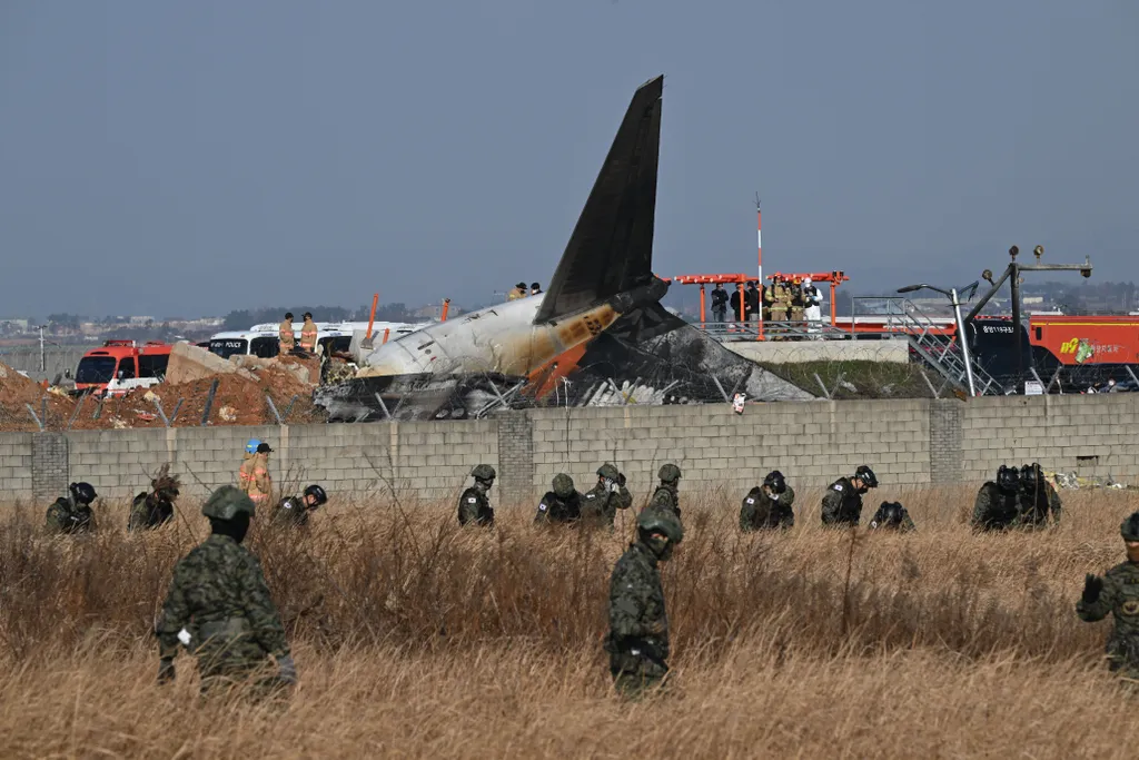 repülőgéptragédia, Dél-Korea, Jeju Air Boeing 737-800, 2216-os járat, 2024 december 29. AFP
