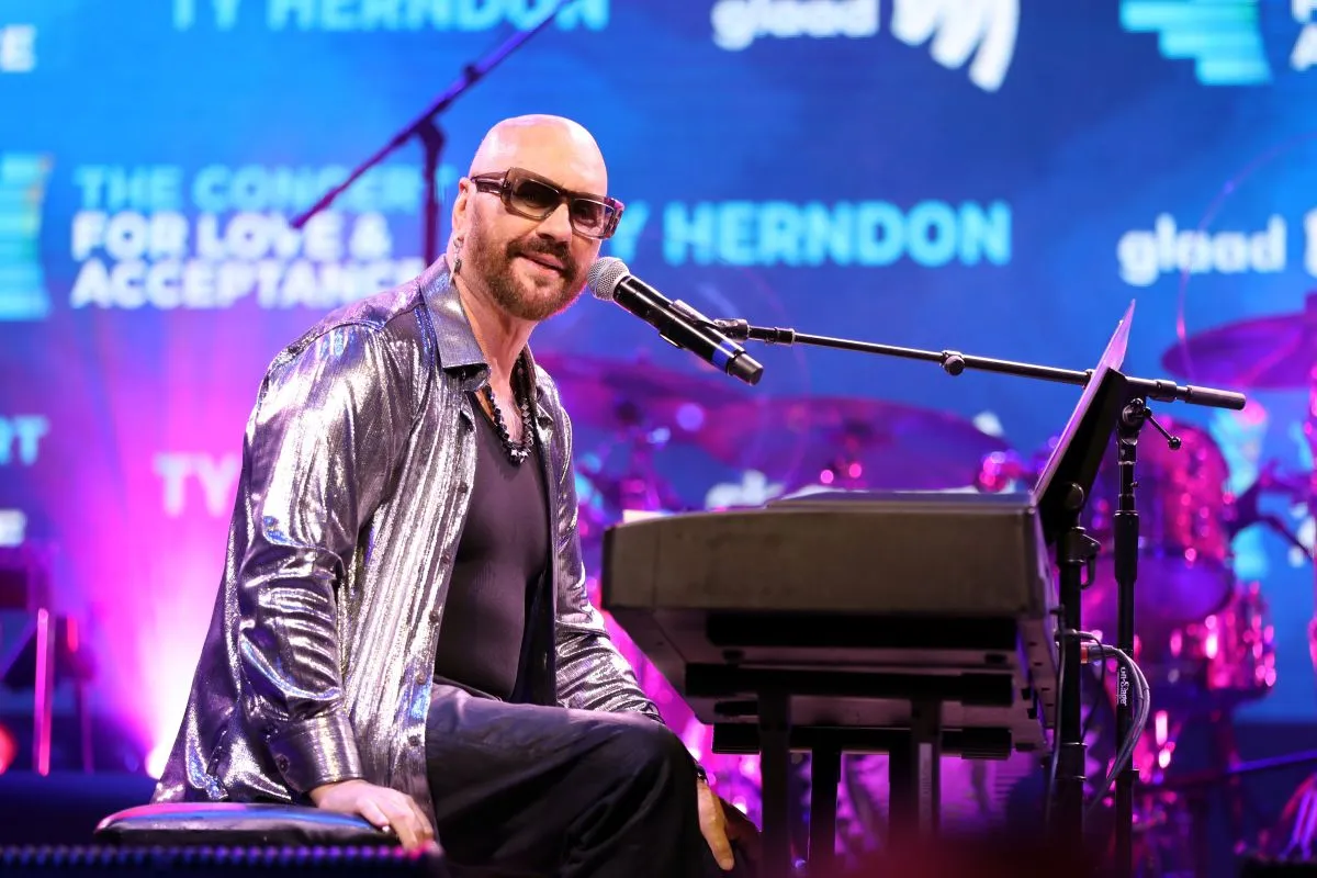  Desmond Child
