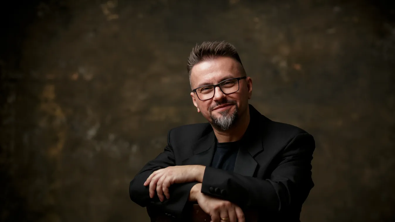 Elhinni sem tudod, mivel foglalkozik most Pierrot - nagyot fordult az élete
