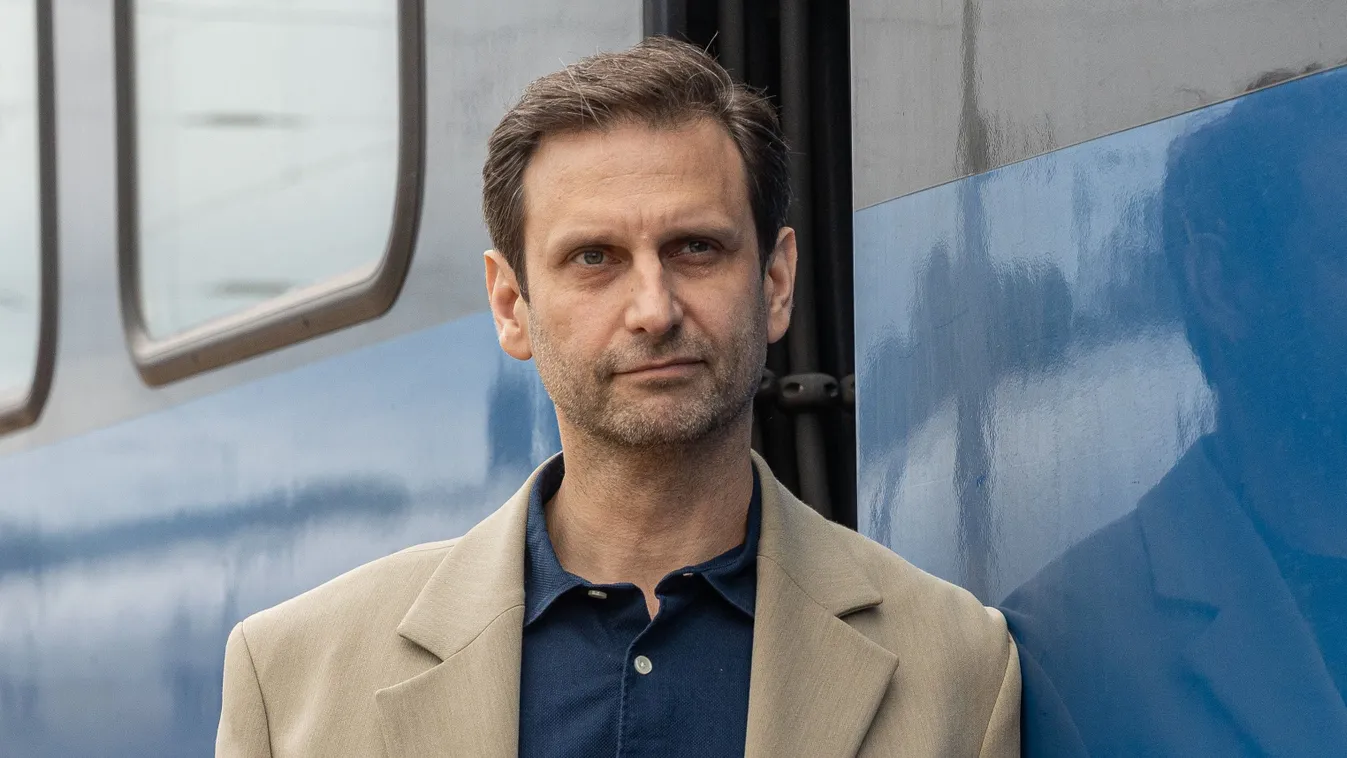 Simon Kornél: „Részemről szerelem volt a nulladik látásra”