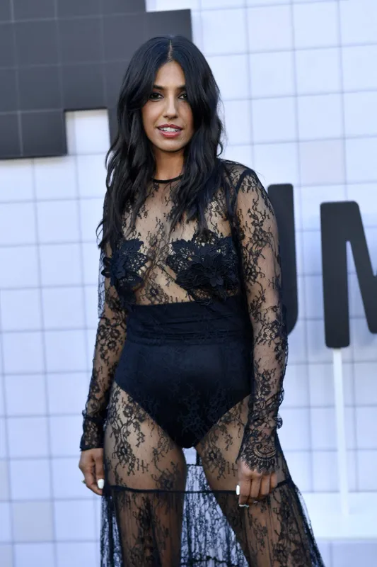 Ritu Arya Párizs ostroma