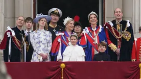 Totális széthullás? Magára marad Károly király karácsonykor