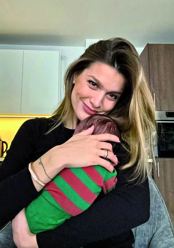 HOT FELTÖLTÉS: CÍMLAP, KRAUSZ ÉS MIKES, WEISZ FANNI, CSONKA ANDRÁS, KELETI ANDREA, BERKI MAZSI