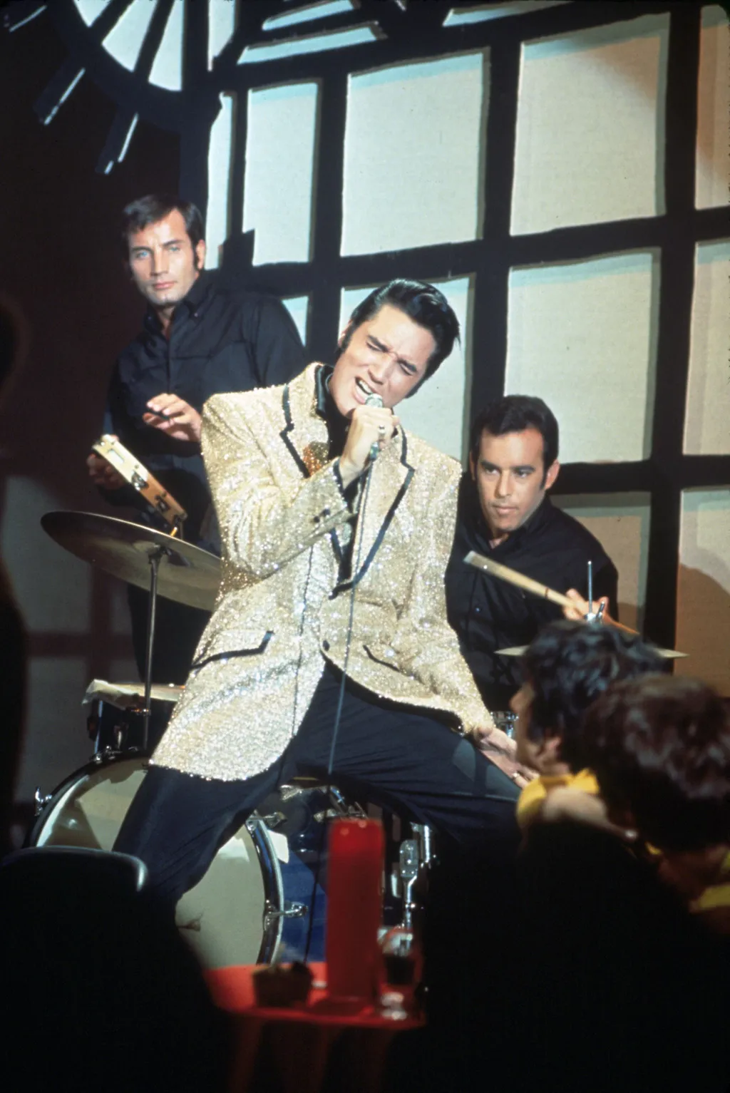 ELVIS PRESLEY