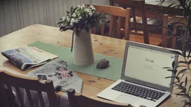 A digitális nomádok élete: Így dolgozz a világ bármely tájáról – a Jooble tippjei