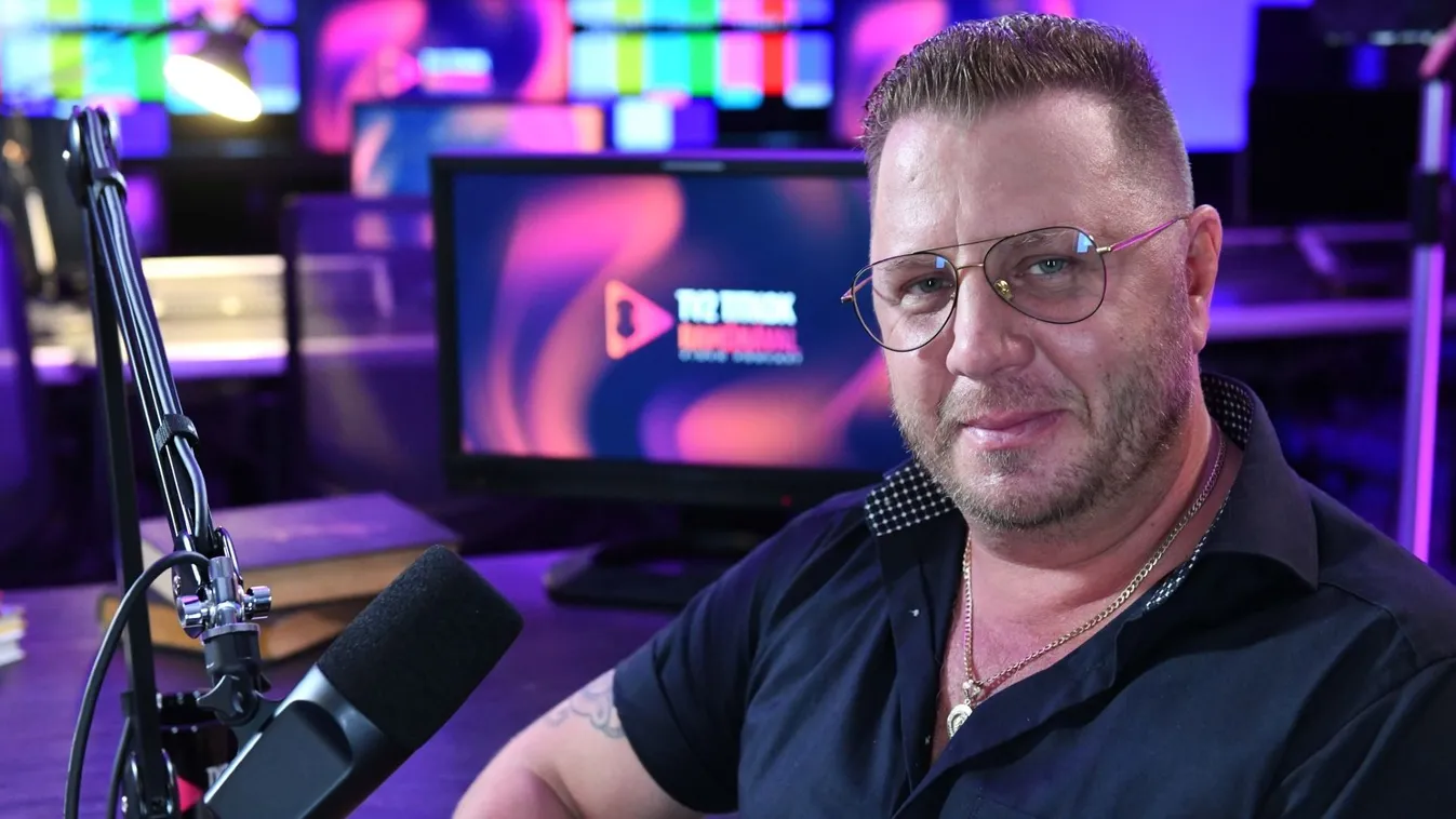 Zámbó Krisztián: „Nem vagyok skizofrén, de beszélgetek belül magamban"