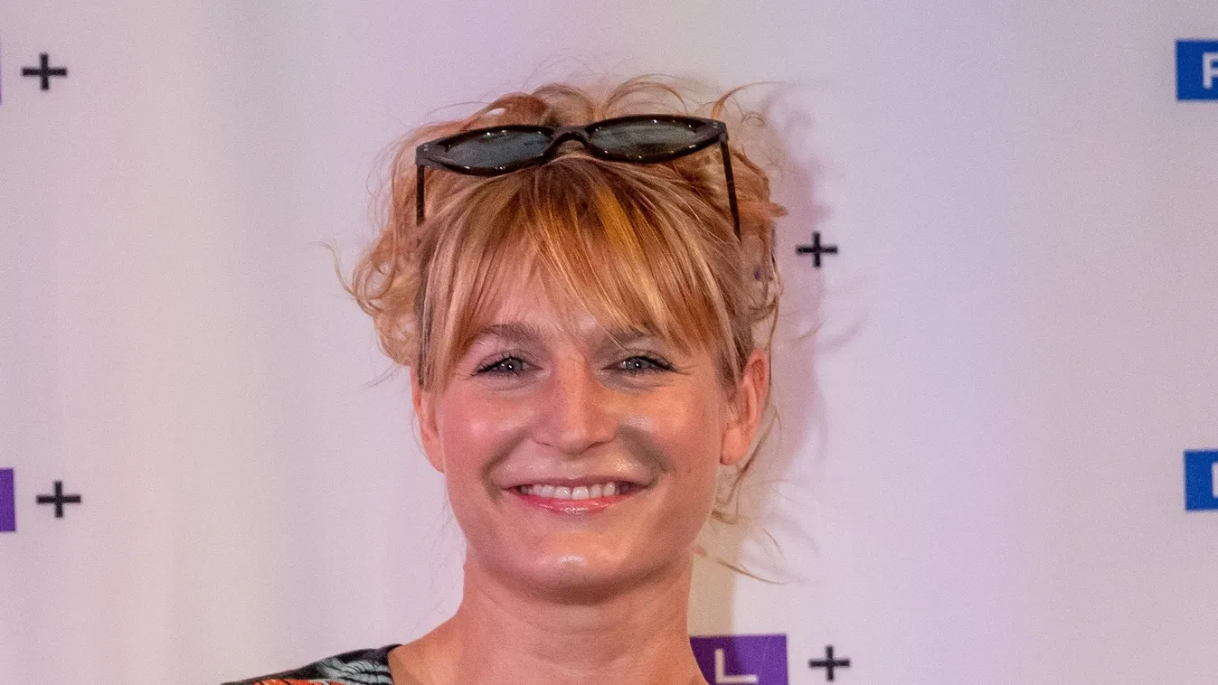 Földes Eszter erotikus fotóval mutatta meg Lovasinak, mit veszített