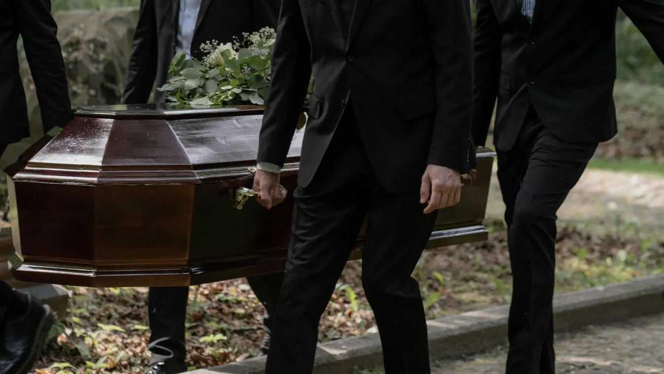 "A legtöbb ember egy dolgot mindig megbán a halála előtt" - állítja a hospice nővér