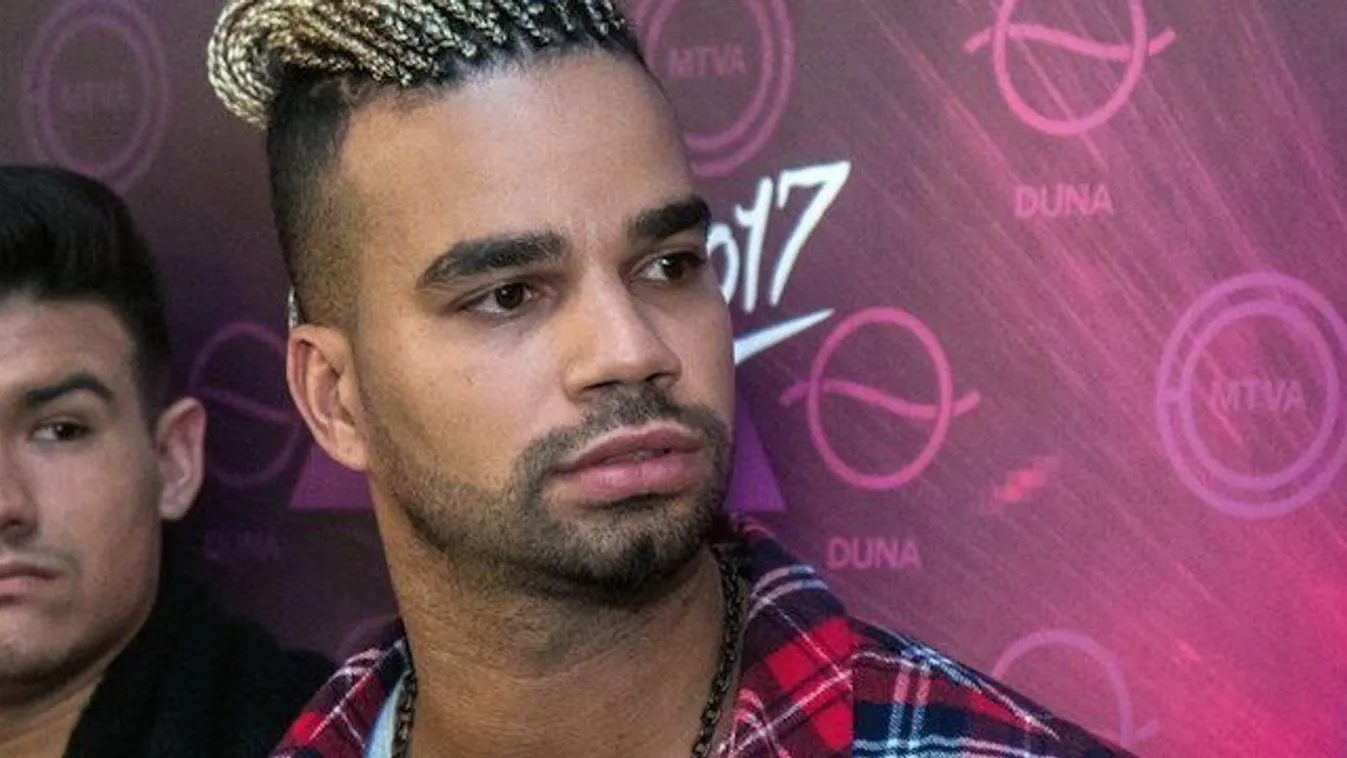 Kállay Saunders imádkozásba fogott: „Valami különleges jön”