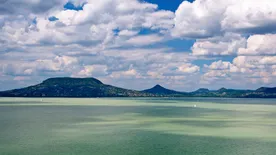 A Balaton legszebb kilátói: Lélegzetelállító panorámák Magyarország legnagyobb tavánál