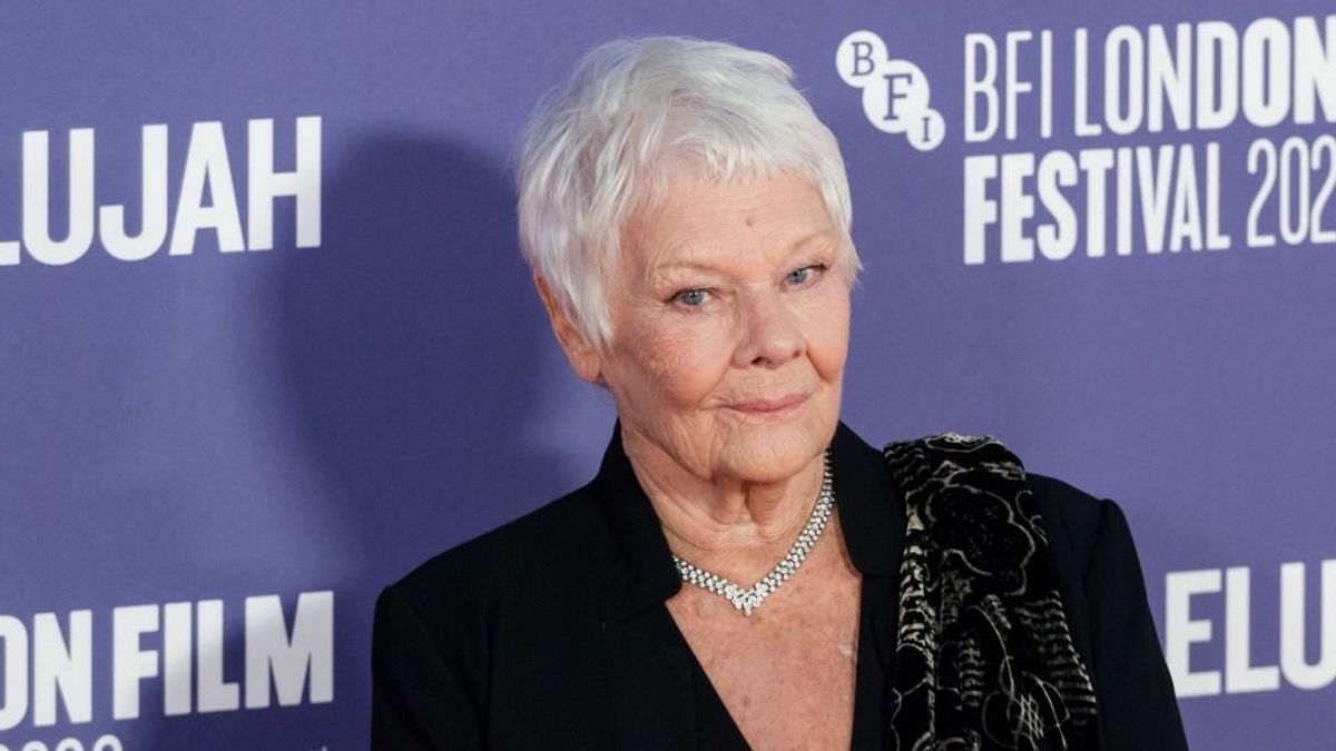 Már a mindennapokban is segítségre szorul, de így sem hajlandó feladni karrierjét Judi Dench