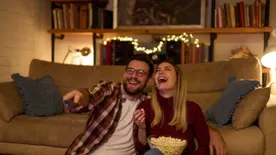 Valentin-napi filmajánló: Romantika, humor és ikonikus szerelmi történetek