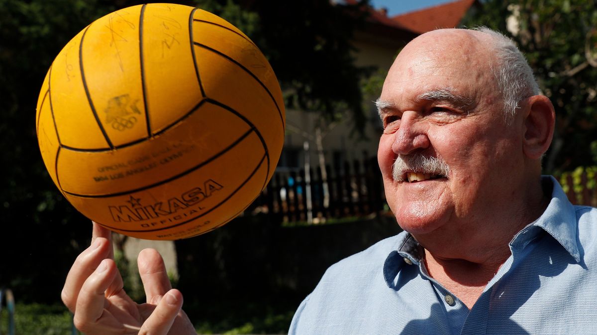 Focistaként kezdte, halhatatlan lett az olimpiai bajnok pólókapus
