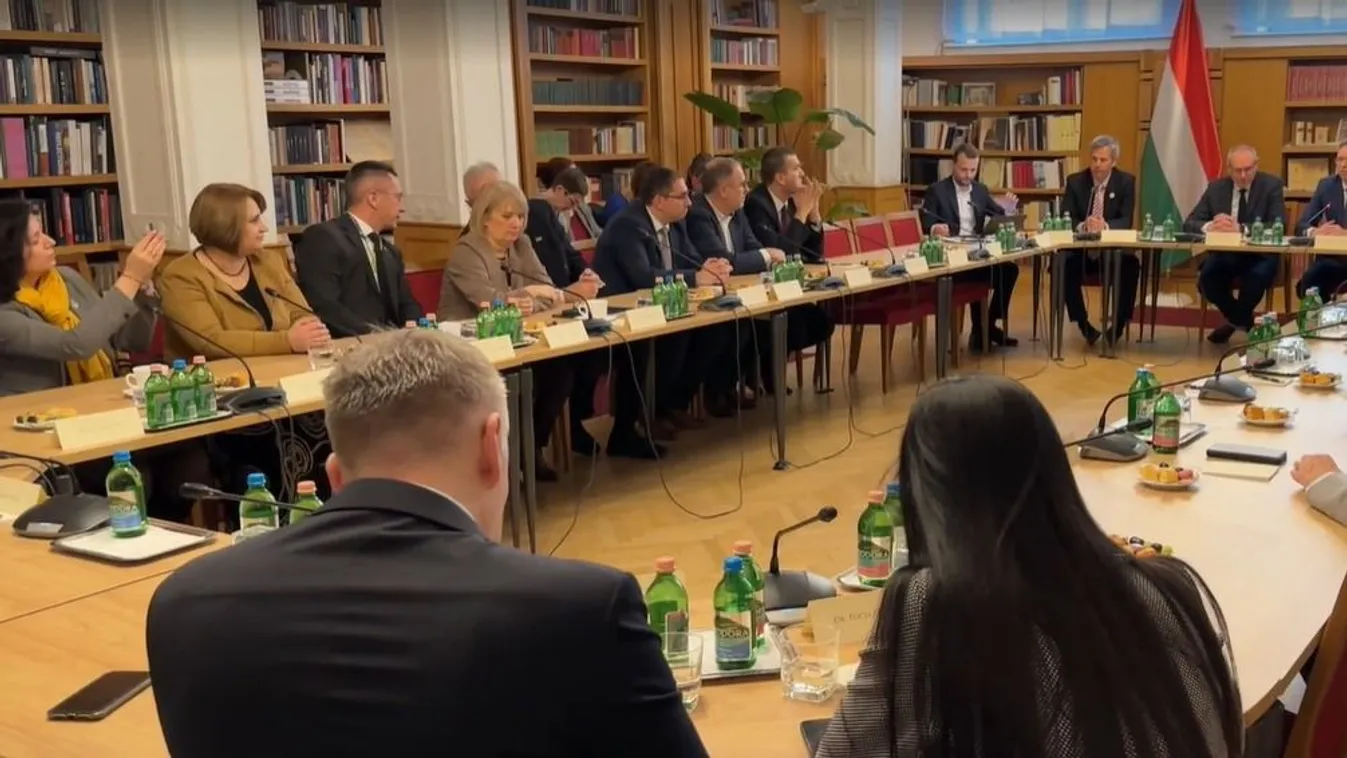 Magyarország Kormánya megvédi a 13. havi nyugdíjat!