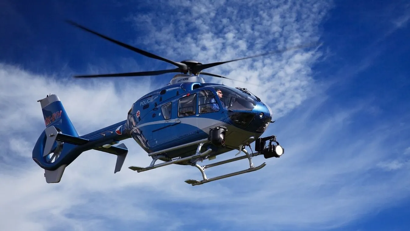 Most érkezett: kényszerleszállást hajtott végre az elnököt szállító helikopter – videó