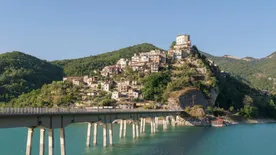 Ez az 5 gyönyörű olaszországi tó igazi bennfentes tipp, ahol nincs tömegturizmus