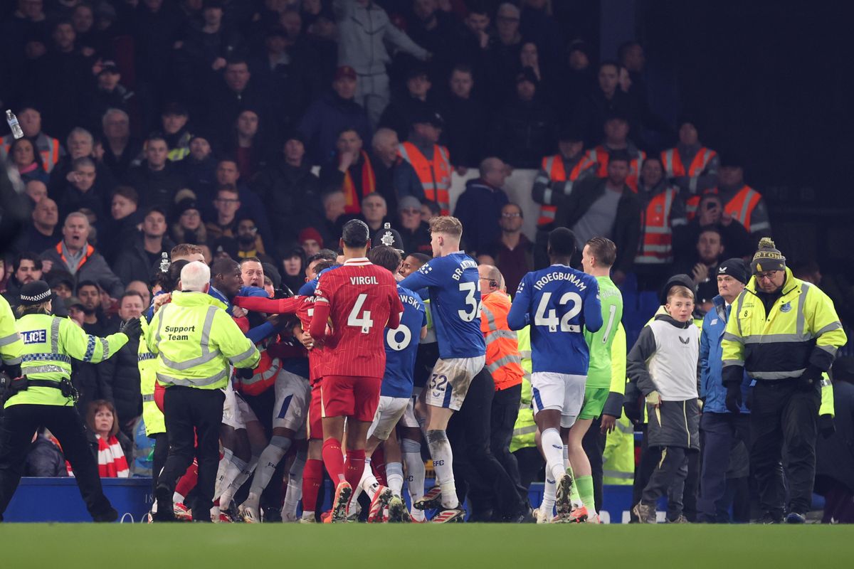 Everton FC v Liverpool FC - Premier League