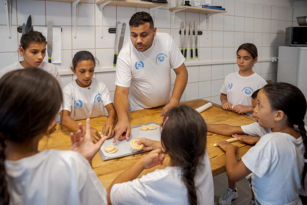 ország
kedvenc roma
pékje
Galamb Alex