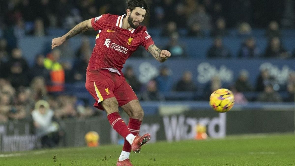 Szorul a hurok a Liverpool körül, itt nézheted Szoboszlait