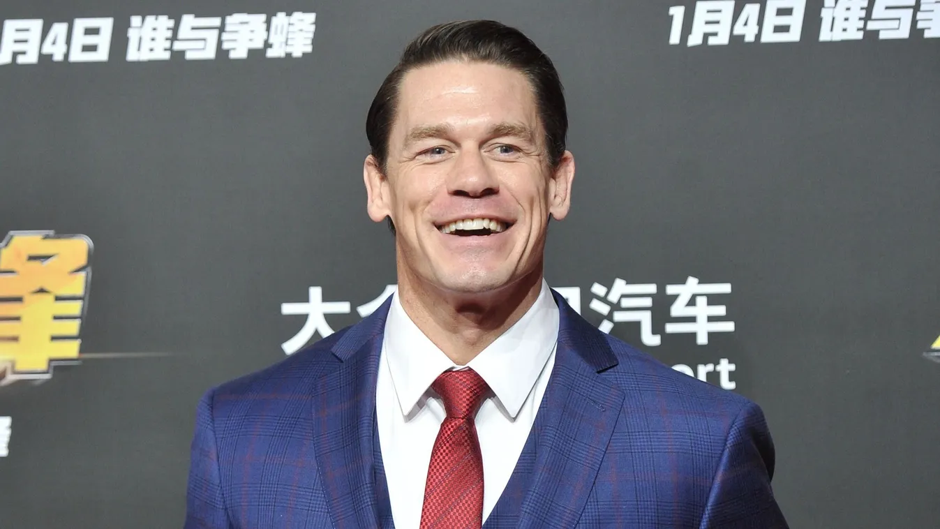 John Cena hajón melegszik a nagy hidegben