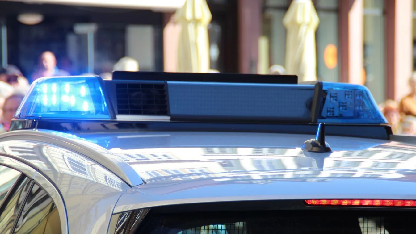 Emberek sokaságához kopogtatott be a hatóság: azonnal távozniuk kell az otthonukból