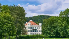 Te is aludhatsz Sisi császárné hálószobájában!