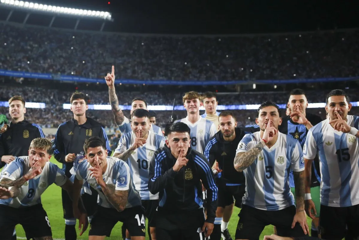 Argentína válogatotja csendre intette a nagyszájú Raphinhát és a brazilokat