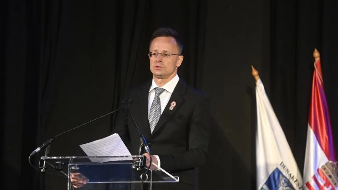 Fontos bejelentést tett Szijjártó Péter: ez minden focirajongót érinti - Videó