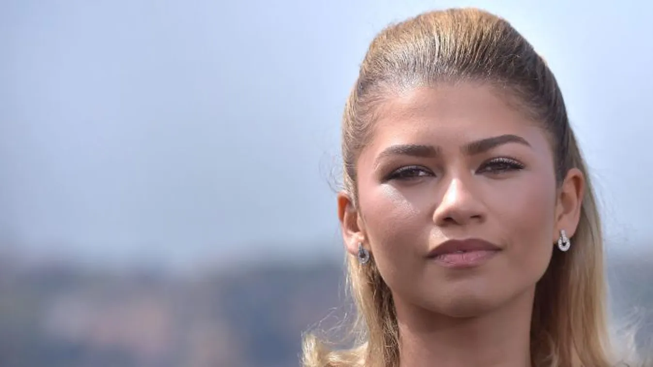 Zendaya féltestvére kitálalt a színésznőről