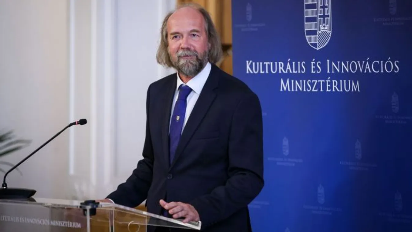 Horváth Péter nem tenné kötelezővé a Meseország mindenkié-szerű olvasmányokat